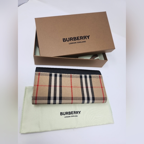 Pre-Owned Burberry Wallet - Picture 7 of 9